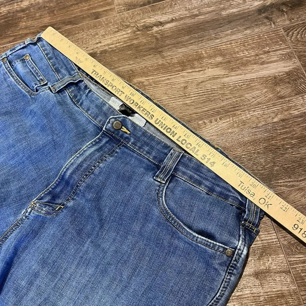 5.11 Tactical Defender-Flex Straight Leg Jeans Mens 42x30 Medium Wash 74477